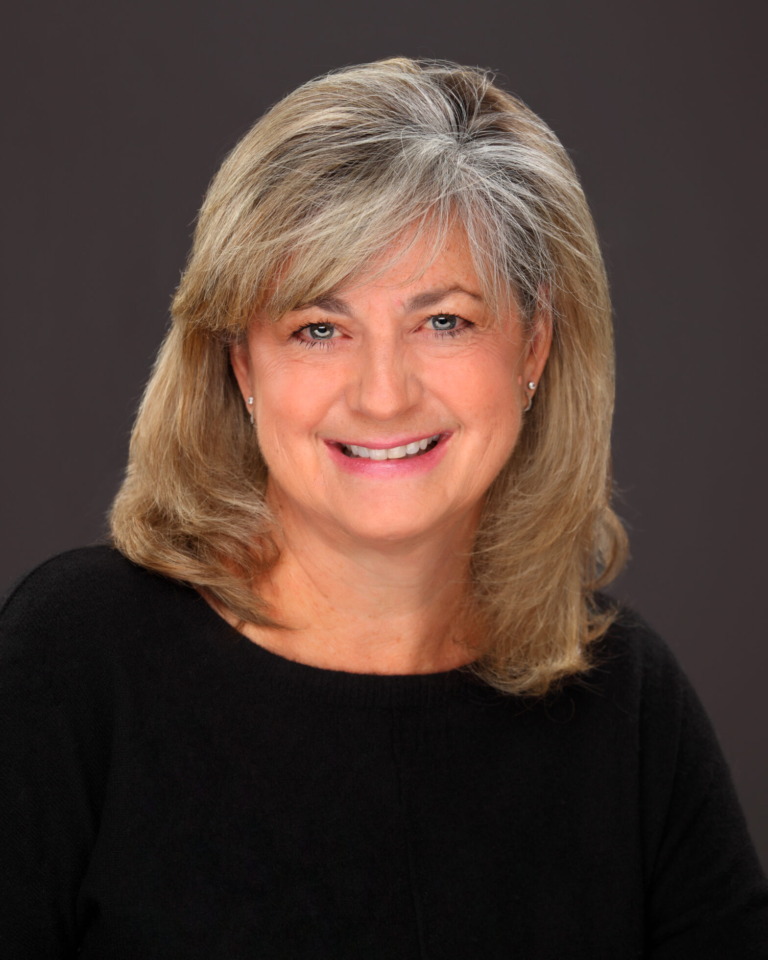 Laurie Tish Headshot